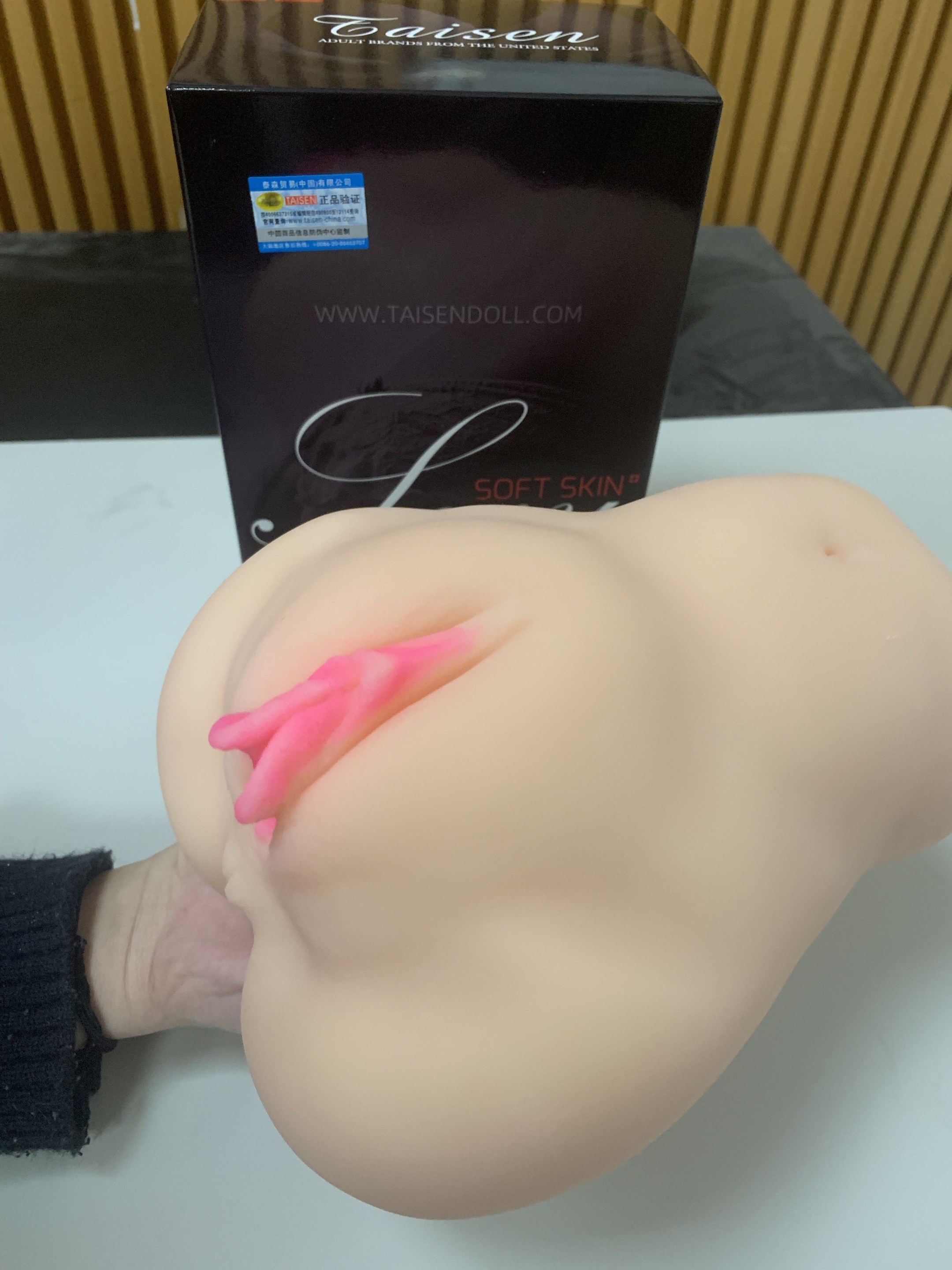 冰冷御姐的挑逗---美国taisen杰西卡真实倒模男用飞机杯名器推荐