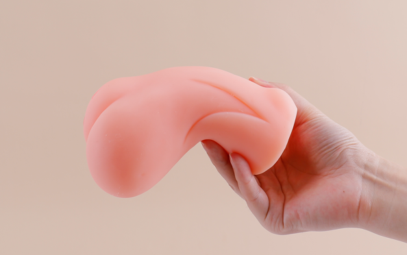 IkebukuroToys(俗称猫头鹰) OL教师深度飞机杯测评:日系高刺激榨汁机的清爽体验