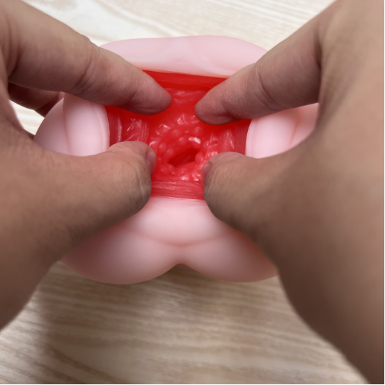 杯友网飞机杯评测 | 蜜壶蕾姆名器：鲸吞设计+子宫腔室，沉浸交互的中高刺激体验