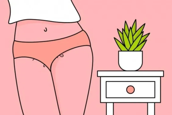 为什么私处的毛毛是卷卷的？   下面痒抠出白色豆腐渣