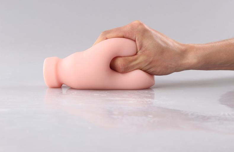 日本EXE奶瓶萌妹二代名器飞机杯测评   exe奶瓶二代舒服吗