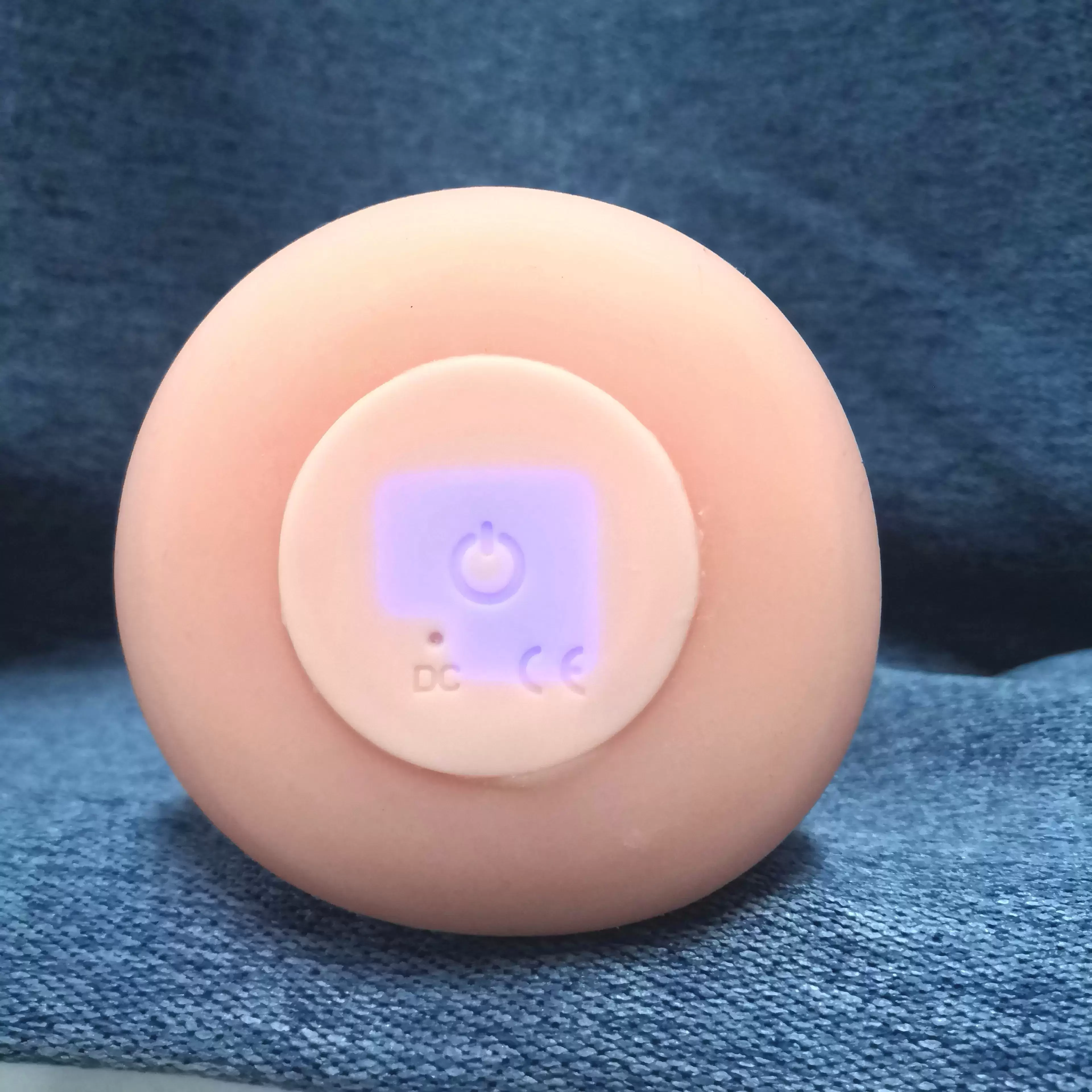 造型隐蔽,一键加热的奶瓶神器-YUU热感奶瓶飞机杯名器测评