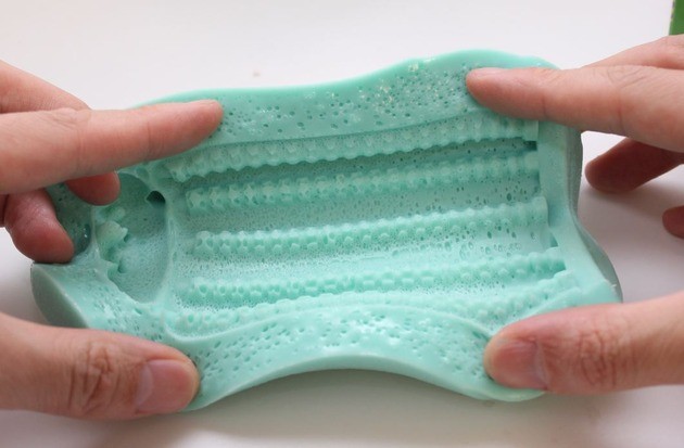 A社老法师，多娜多娜联名款飞机杯收集者评测 2——除了情怀也有亮点