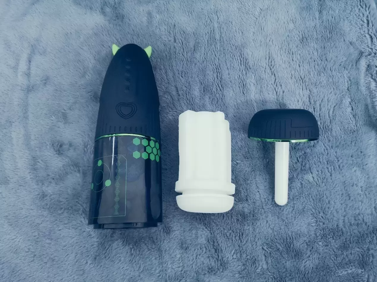 人机交互的赛博朋克智能杯-YUU小恶魔APP版飞机杯名器测评