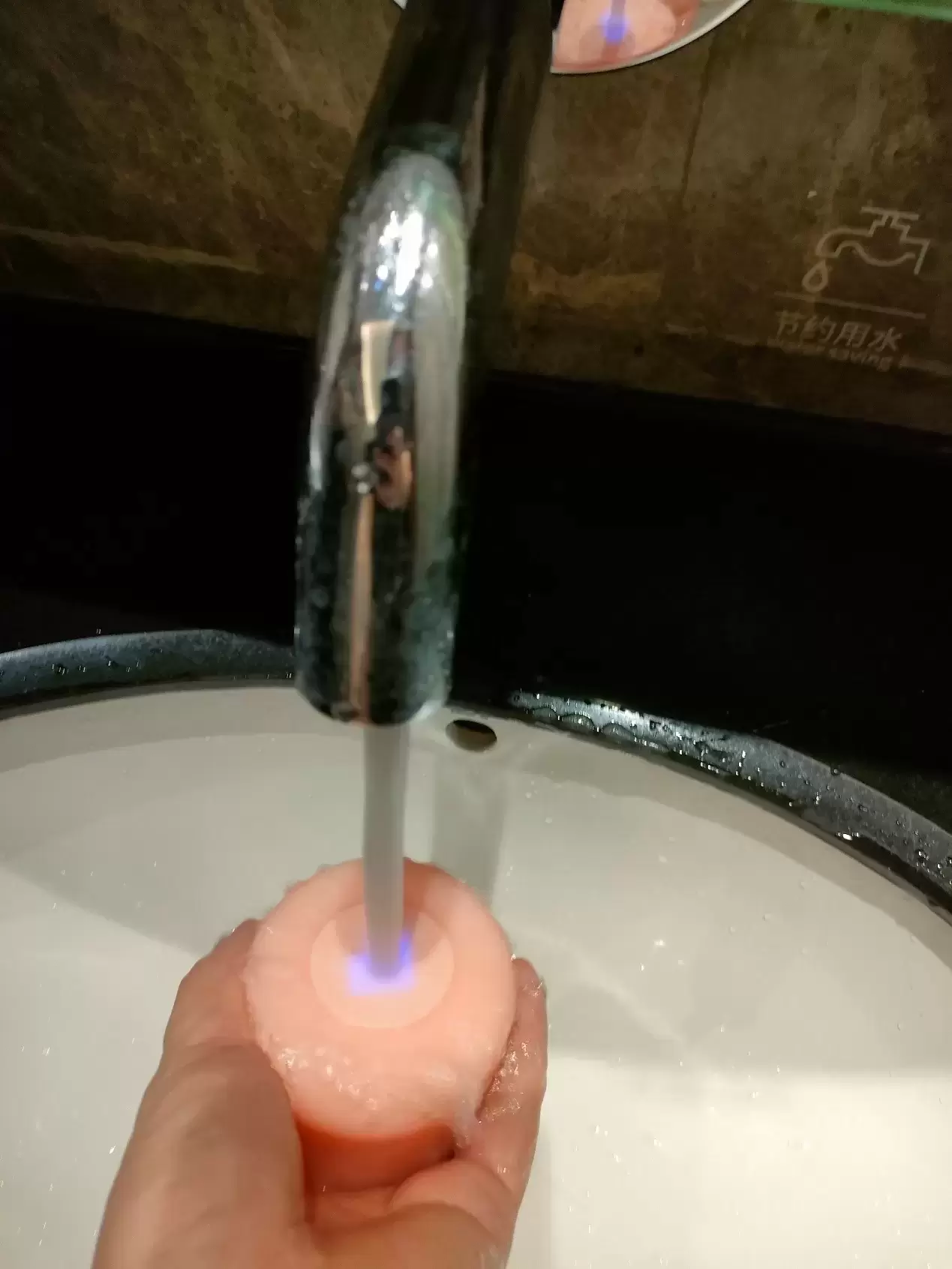 首款自加热进阶奶瓶-YUU热感奶瓶飞机杯名器评测