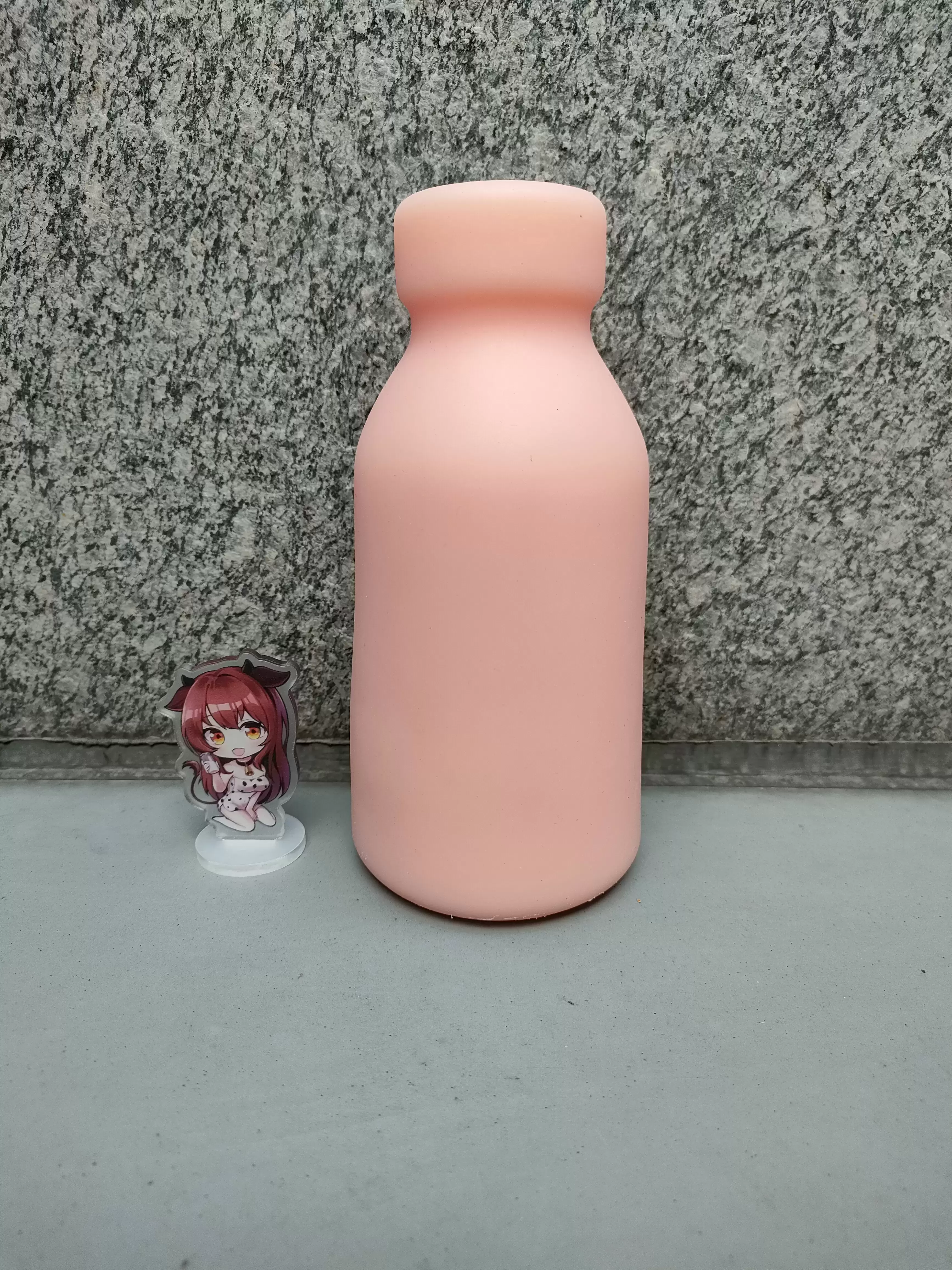 造型隐蔽,一键加热的奶瓶神器-YUU热感奶瓶飞机杯名器测评