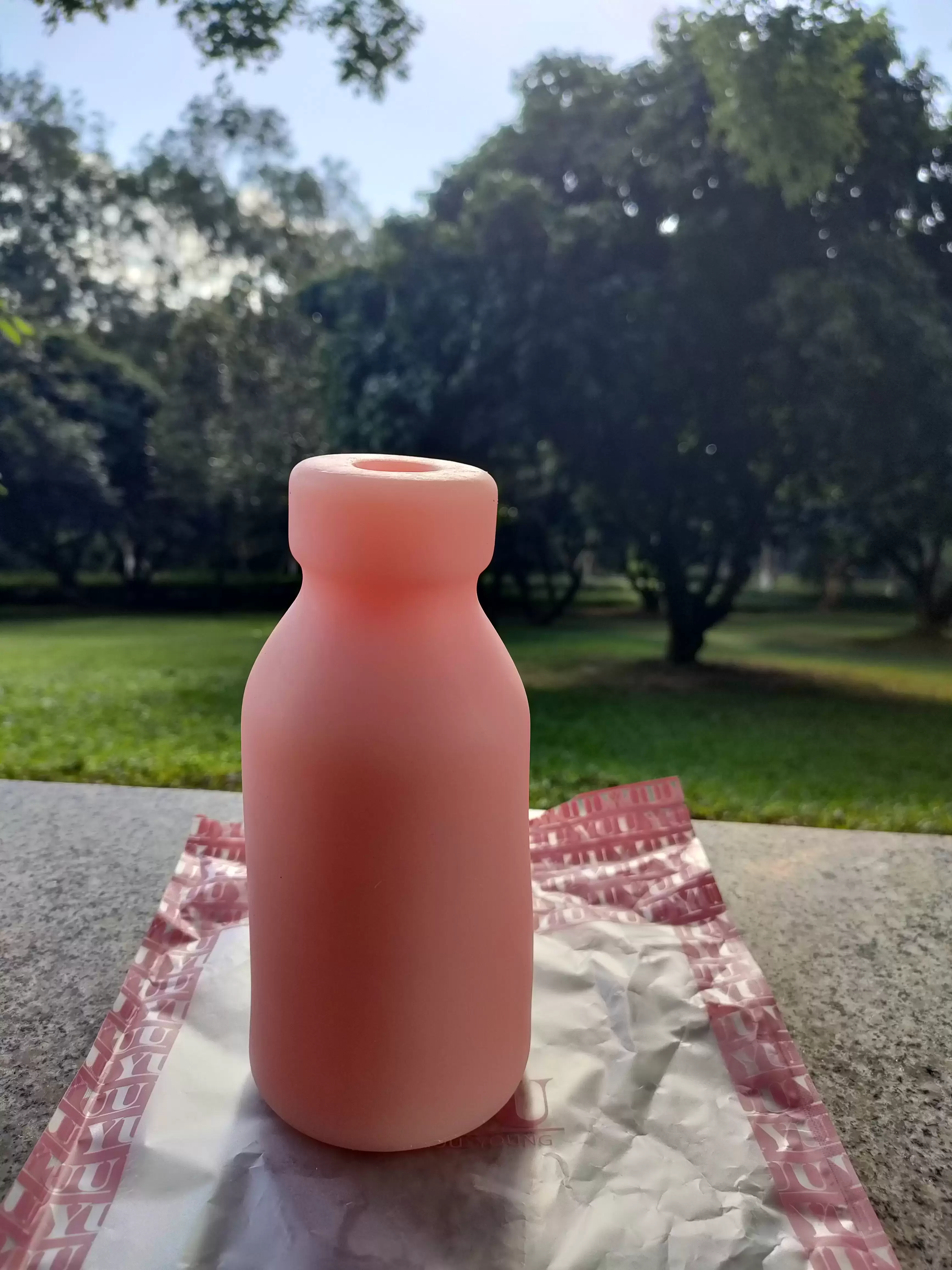 造型隐蔽,一键加热的奶瓶神器-YUU热感奶瓶飞机杯名器测评