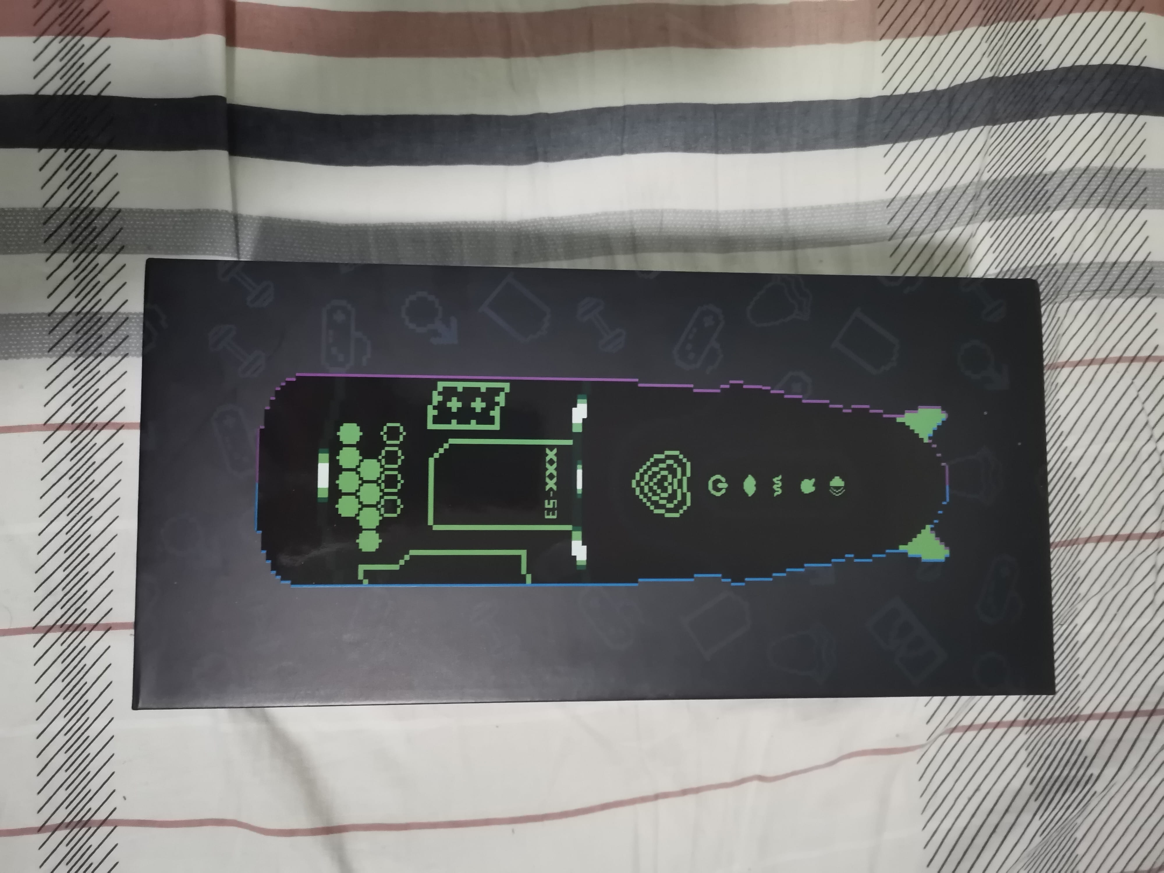 YUU小恶魔电动飞机杯评测 – 卡通风和科技感十足的舒爽电动体验