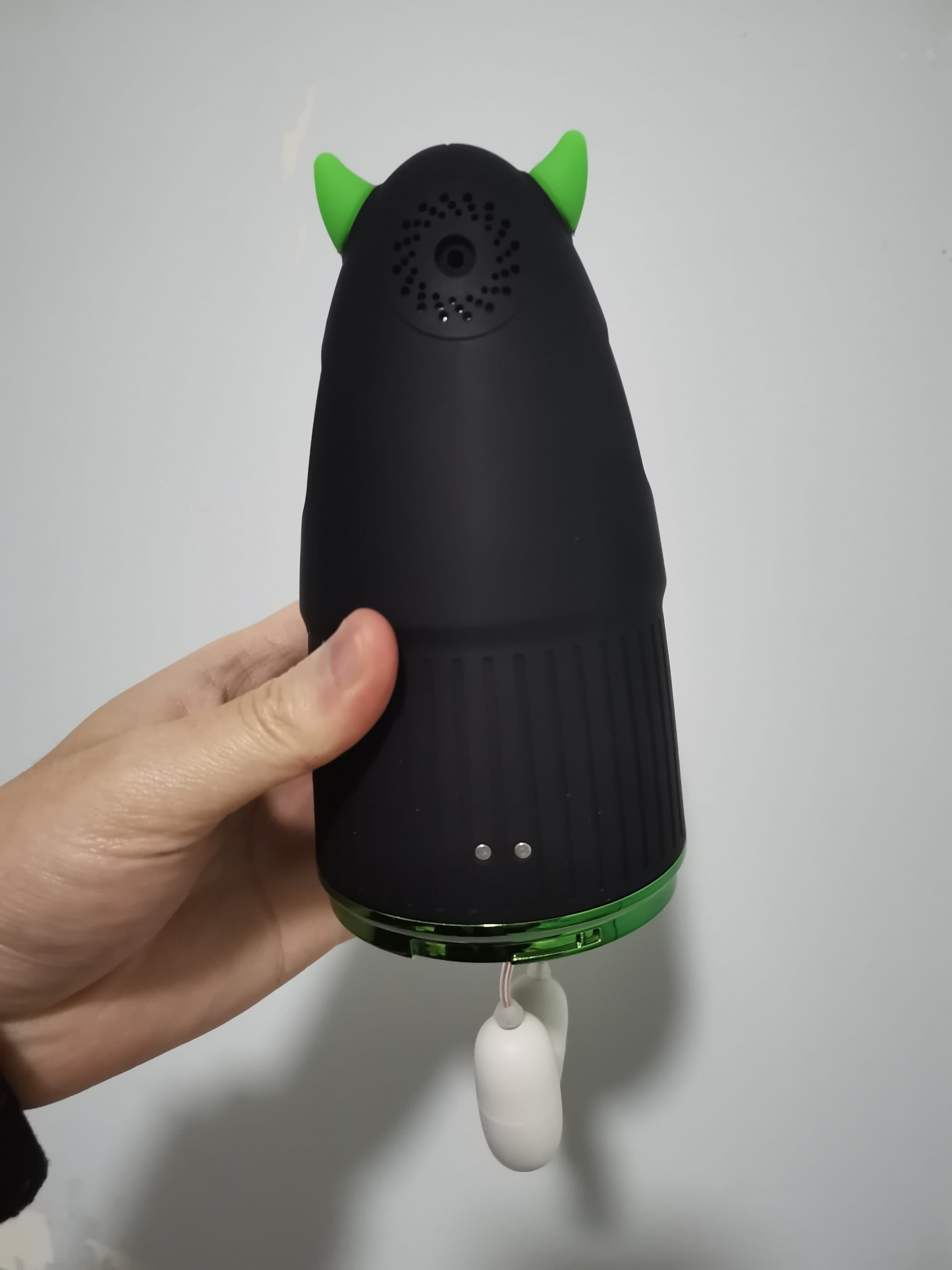 YUU小恶魔电动飞机杯评测 – 卡通风和科技感十足的舒爽电动体验