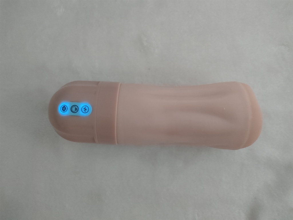 YUU吸吸酱电动飞机杯测评 – 自带吮吸功能的名器