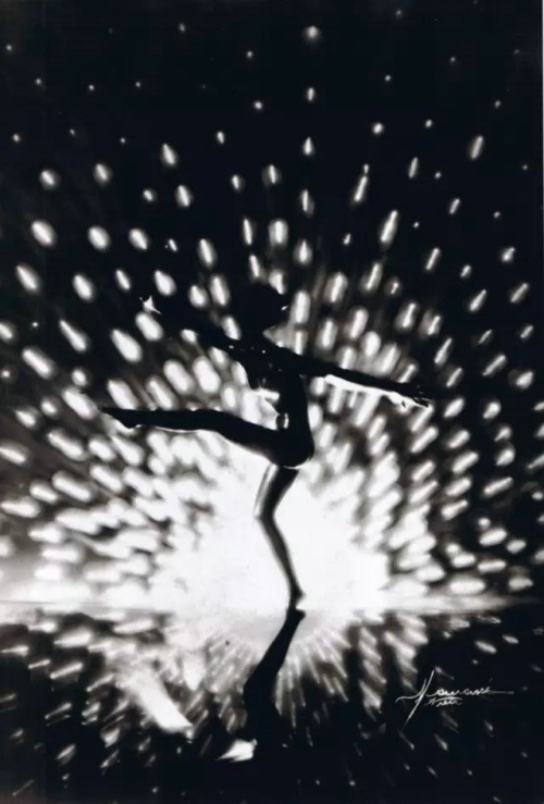 玩具测评：诱魅芒果派脉冲吮吸跳蛋