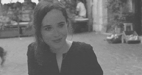 别误会，滴蜡只是看着疼而已