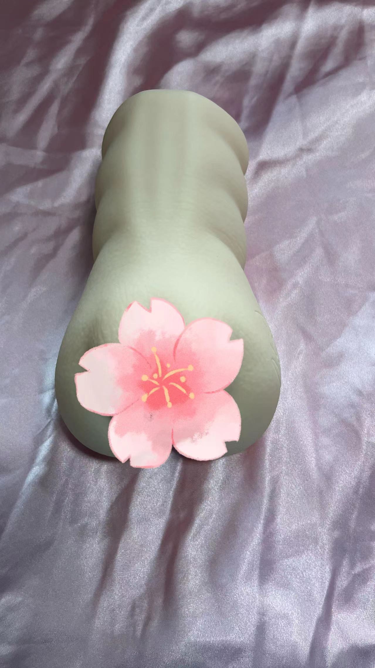 七夕情人节送男朋友既开心又不撞款的礼物-名器椎名空飞机杯测评