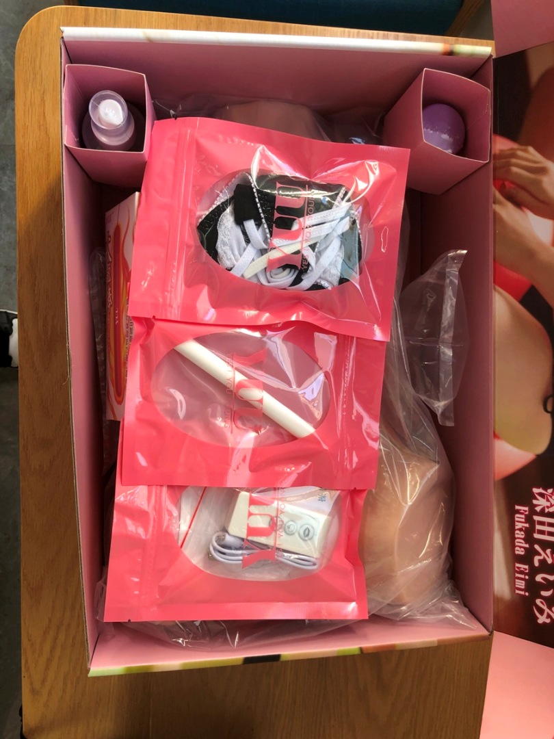 YUU吮吸深田评测 – 有个会动的女朋友是一种怎样的体验？