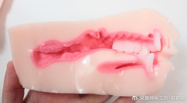 祢豆子的初次体验，重口飞机杯测评