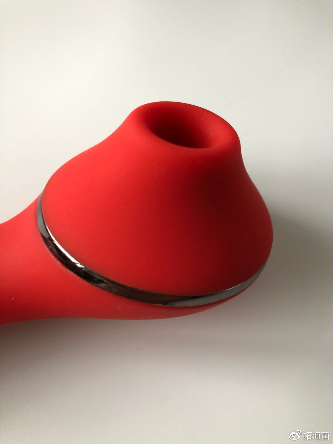 KissToy-伊丽莎白吮吸按摩器测评