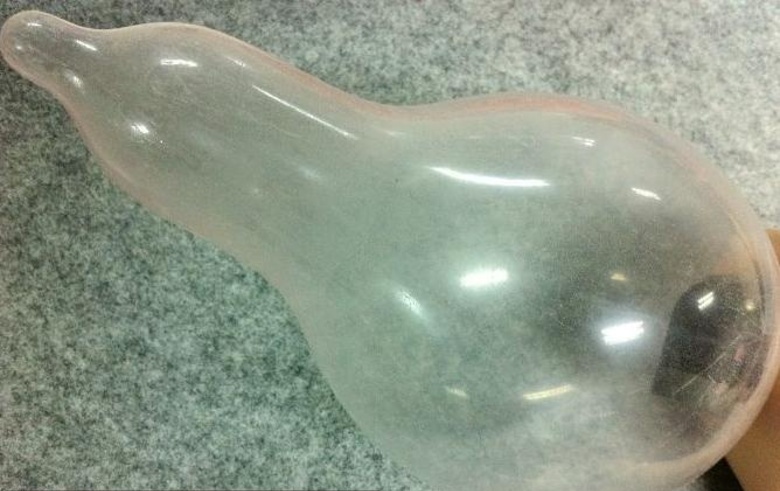 多图:8款常见品牌安全套评测,气味、外观、拉伸…