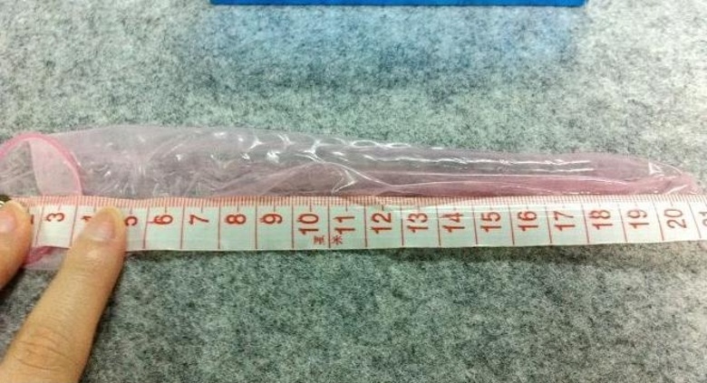 多图：8款常见品牌安全套评测，气味、外观、拉伸…