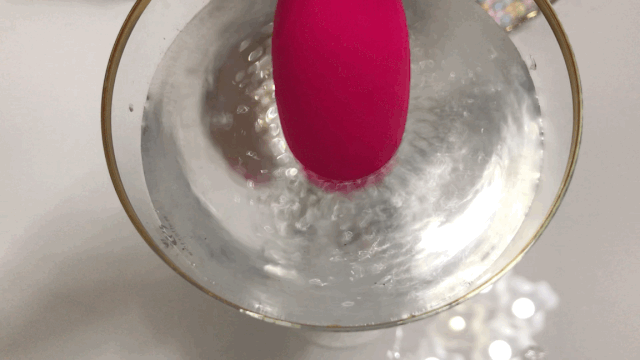 情趣玩具测评—魅动火烈鸟