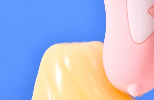 带小恶魔怪兽无线跳蛋逛街是什么感受?美女情趣体验师亲身体验