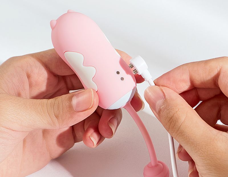 带小恶魔怪兽无线跳蛋逛街是什么感受?美女情趣体验师亲身体验