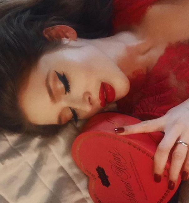 粉丝测评 | 这个美貌的礼盒,居然让我找回第一次的感觉