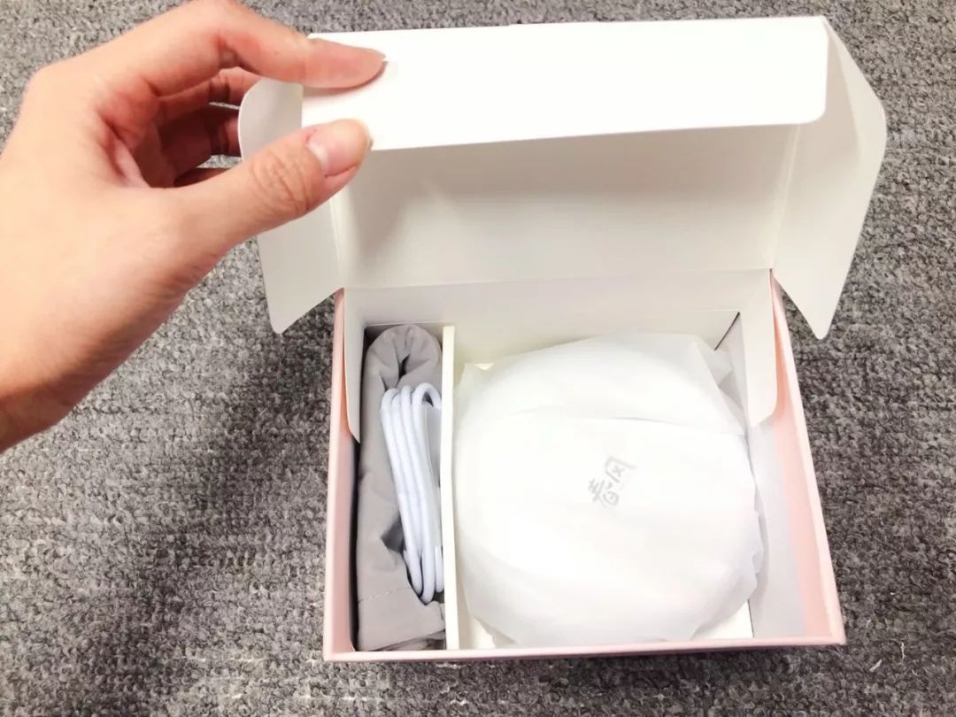 被春风撩了一下，是什么感受？