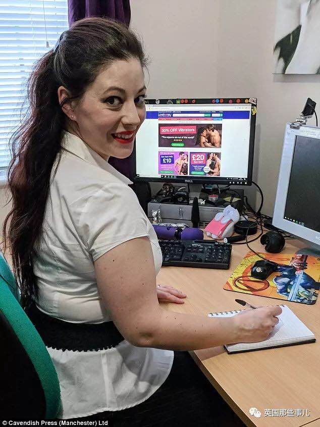 家里有3000件情趣玩具,这位情趣用品体验师每年能赚26万