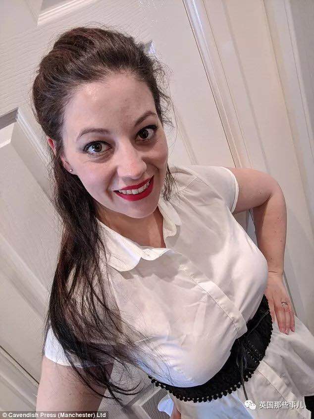 家里有3000件情趣玩具,这位情趣用品体验师每年能赚26万