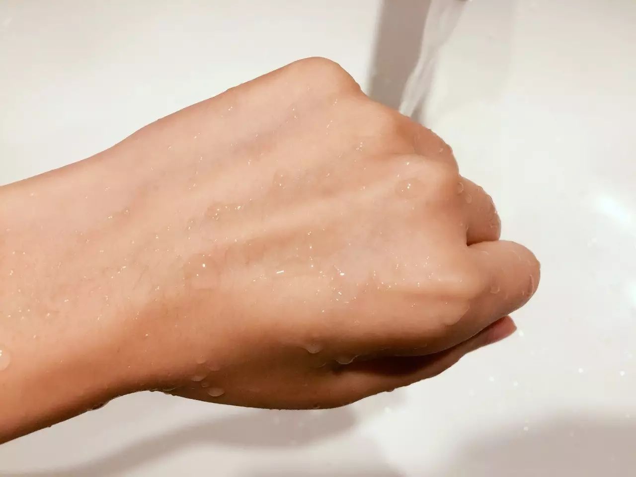 如果你知道擦隔离防晒,就应该备几款润滑液