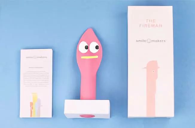 象高档面部护理仪的小火苗按摩器评测