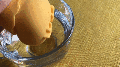 萌萌哒咕咕鸡吸吮震动智能跳蛋评测