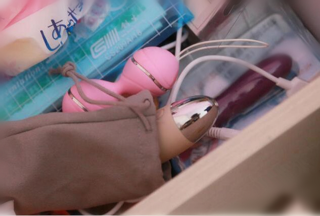 广州大学女老师测评情趣内衣、成人玩具，称这是体力活