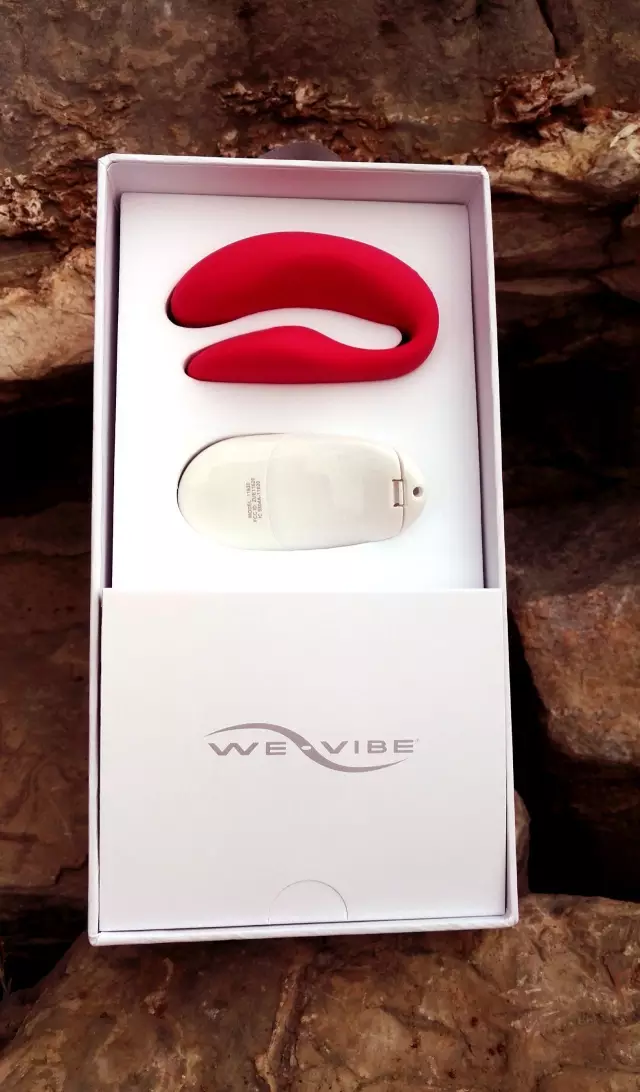 评测:情趣新招,we-vibe4PLUS情侣共振器